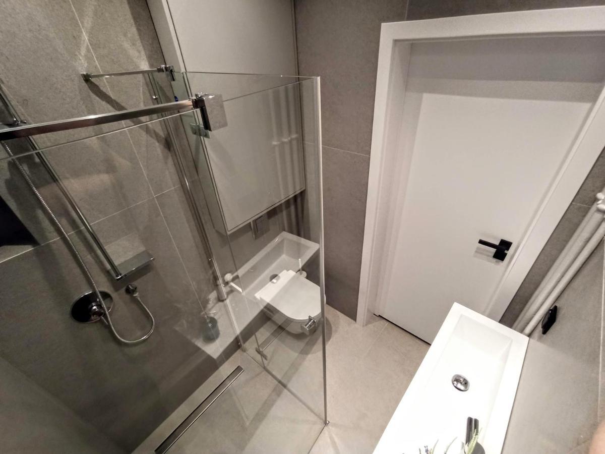 Comfy Apartments - Old Town Center Gdansk Luaran gambar